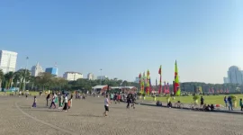 Monas Pascaperayaan HUT Jakarta: Keramaian Warga dan Aktivitas Akhir Pekan