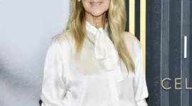 Celine Dion Meneteskan Air Mata di Penayangan Film Dokumenter tentang Perjuangannya Melawan Stiff-Person Syndrome