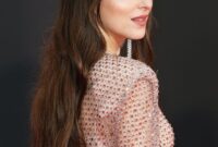 Dakota Johnson: Bintang yang Bersinar di Dunia Perfilman