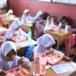 Ikeu juga menekankan bahwa program Makan Bergizi Gratis melibatkan kolaborasi dengan UMKM dan sektor swasta untuk penyediaan bahan pangan lokal bergizi.