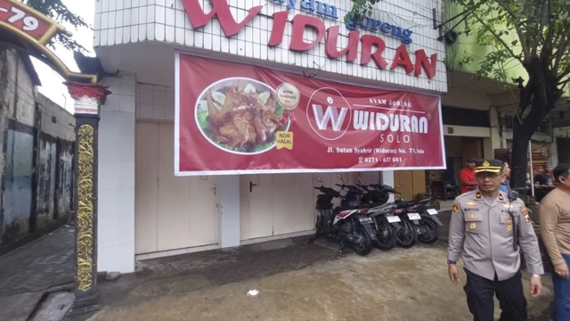 Ayam Goreng Widuran