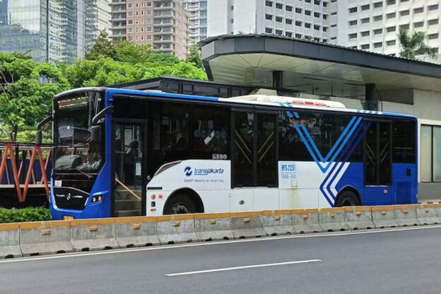 Transjakarta Siapkan Rute Alternatif Sambut Aksi Ojol Besok