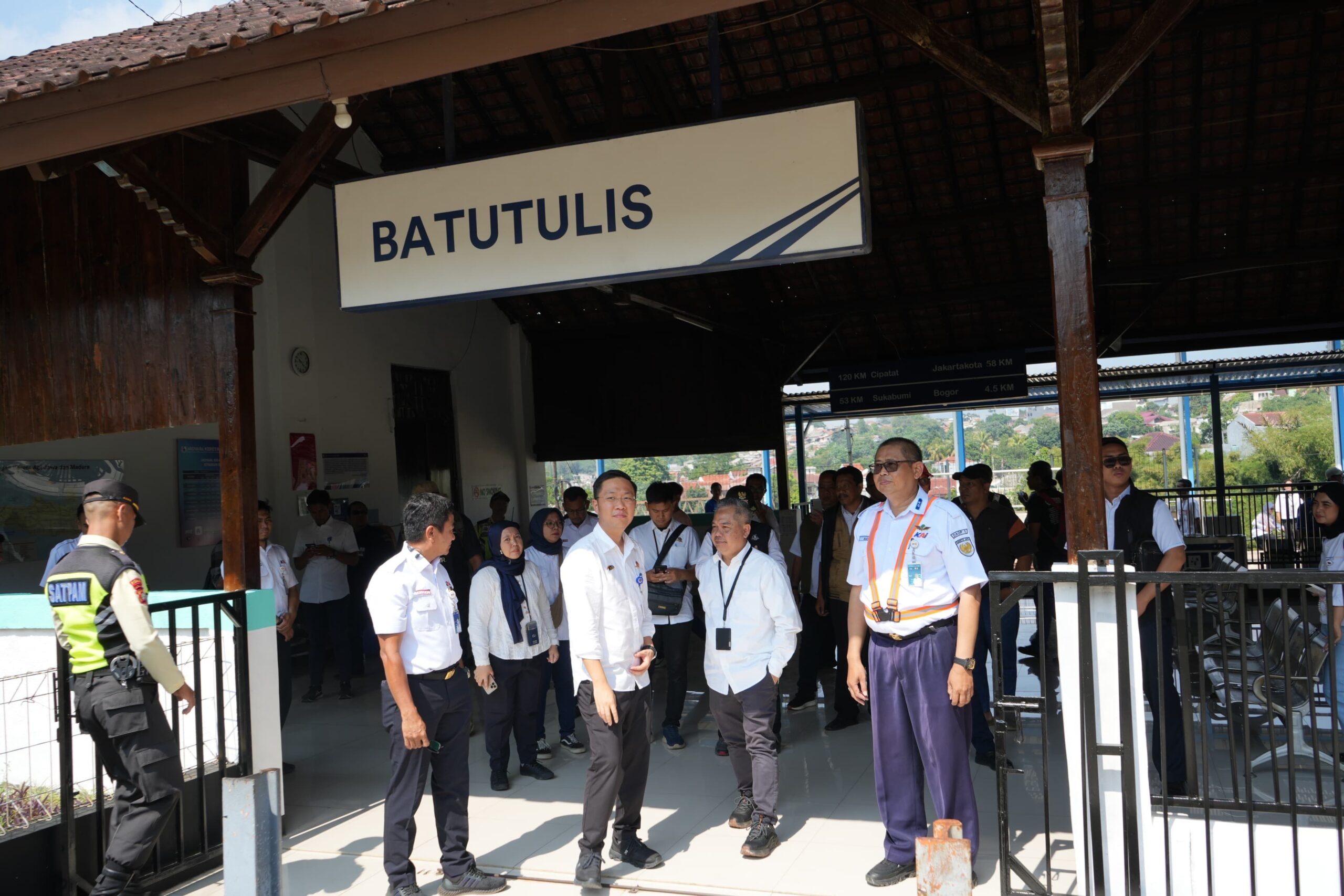 Kemenhub Percepat Penanganan Longsor di Akses Stasiun Batu Tulis Bogor