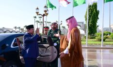 Presiden Prabowo Disambut Hangat oleh Putra Mahkota Arab Saudi